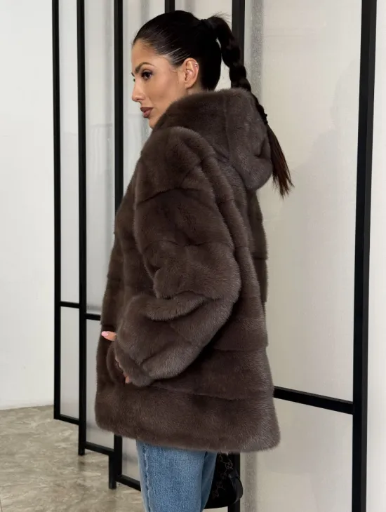 Норковый полушубок с капюшоном на молнии