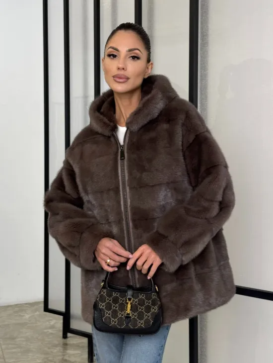 Норковый полушубок с капюшоном на молнии