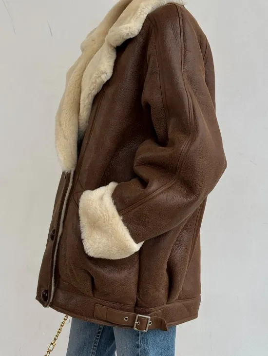 Коричневая женская винтажная дубленка на пуговицах