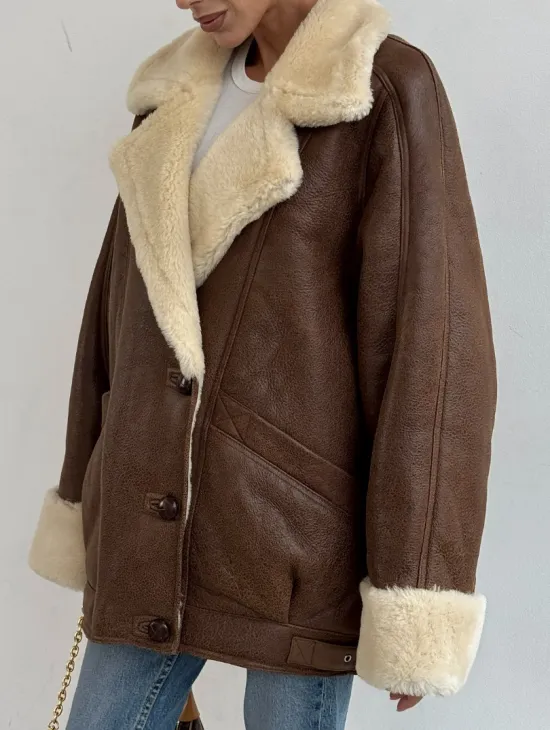 Коричневая женская винтажная дубленка на пуговицах