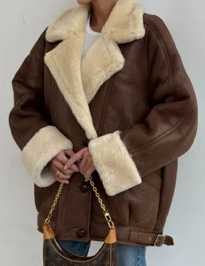 Коричневая женская винтажная дубленка на пуговицах