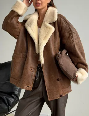 Коричневая женская винтажная дубленка на пуговицах