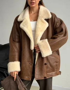 Коричневая женская винтажная дубленка на пуговицах