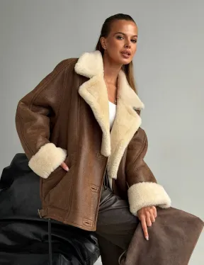 Коричневая женская винтажная дубленка на пуговицах