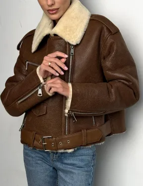 Короткая зимняя женская дубленка авиатор