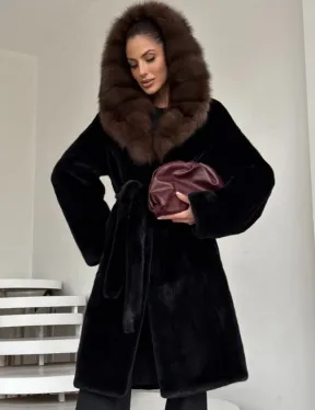 Шуба женская из норки PREMIUM с капюшоном кобра из меха куницы