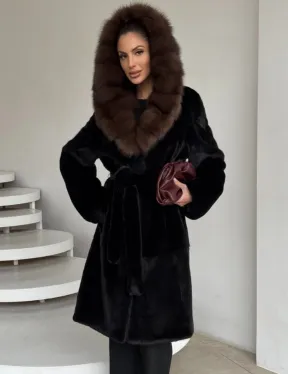 Шуба женская из норки PREMIUM с капюшоном кобра из меха куницы