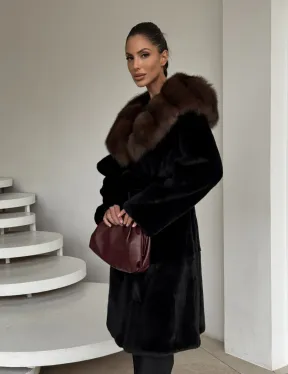 Шуба женская из норки PREMIUM с капюшоном кобра из меха куницы