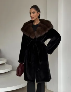 Шуба женская из норки PREMIUM с капюшоном кобра из меха куницы