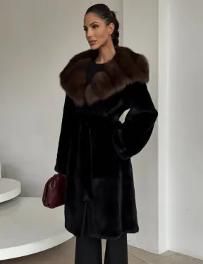 Шуба женская из норки PREMIUM с капюшоном кобра из меха куницы