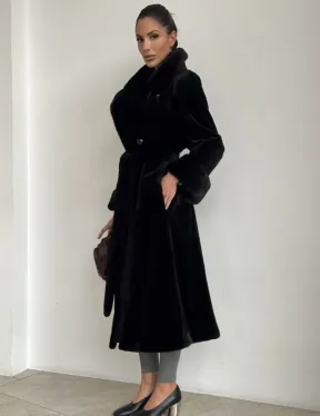 Элитная шуба из меха стриженой черной норки