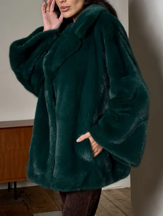 Изумрудная укороченная норковая шуба с английским воротником