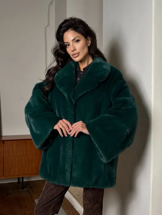 Изумрудная укороченная норковая шуба с английским воротником