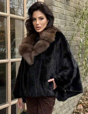 Шуба - пончо из аукционной норки Black с воротником из куницы