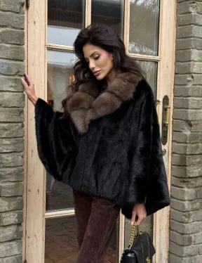 Шуба - пончо из аукционной норки Black с воротником из куницы