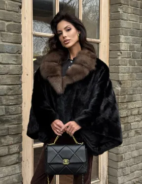 Шуба - пончо из аукционной норки Black с воротником из куницы