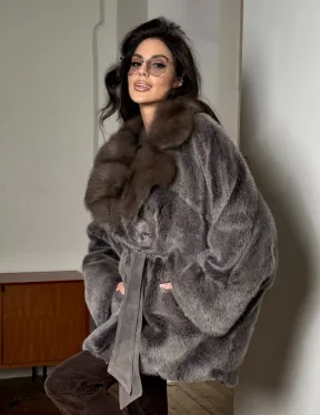 Женский норковый полушубок с воротником из куницы, фасон - летучая мышь