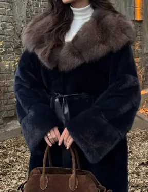 Норковая шуба с капюшоном из натурального меха куницы