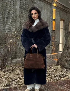 Норковая шуба с капюшоном из натурального меха куницы