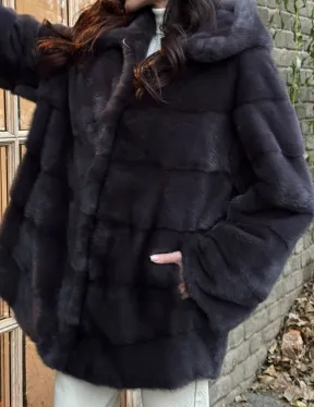 Норковый женский полушубок с капюшоном в графитом цвете