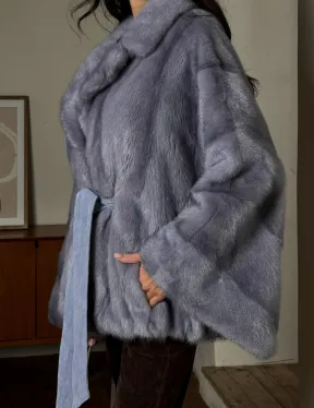 Короткая норковая шуба в стиле оверсайз с английским воротником