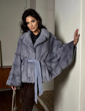 Короткая норковая шуба в стиле оверсайз с английским воротником
