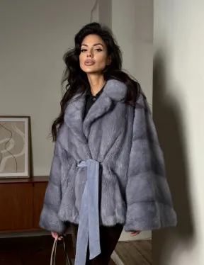 Короткая норковая шуба в стиле оверсайз с английским воротником