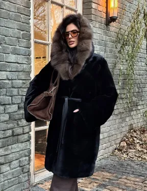 Норковая шуба Blackglama с капюшоном из меха куницы