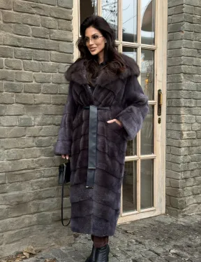 Удлиненная шуба из меха норки с капюшоном куница