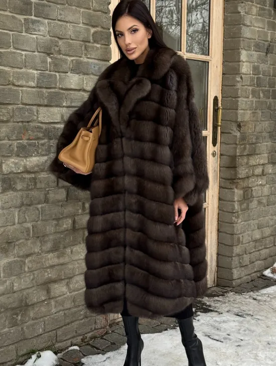 Роскошное манто из меха баргузинского соболя (седина 1)  летучая мышь