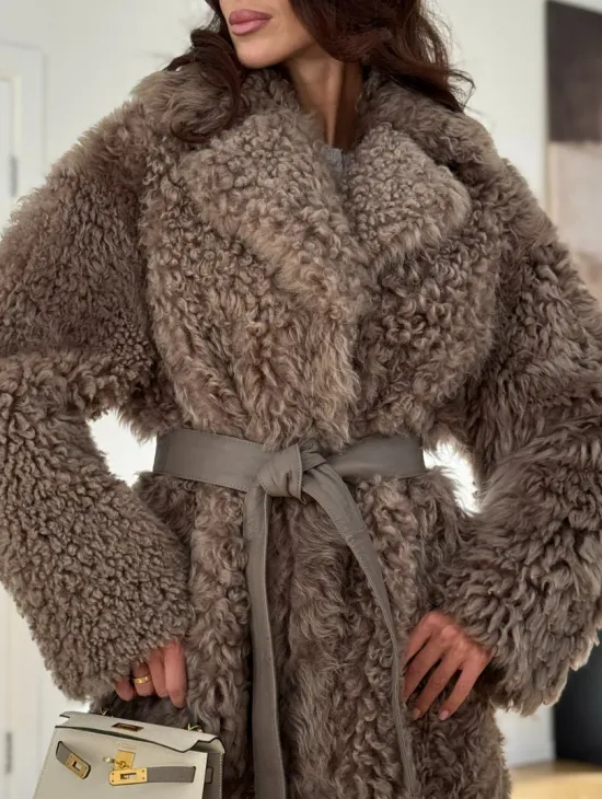 Двусторонняя шуба - дублёнка из меха испанского тиградо