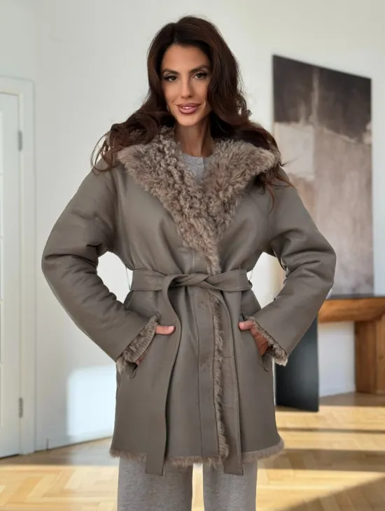 Двусторонняя шуба - дублёнка из меха испанского тиградо