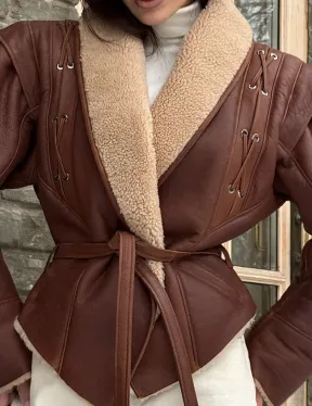 Стильная куртка - дублёнка на запах с поясом