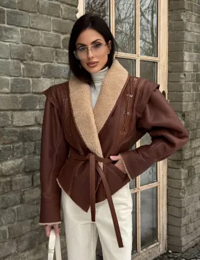 Стильная куртка - дублёнка на запах с поясом