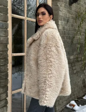Светлая короткая шуба из испанской овчины