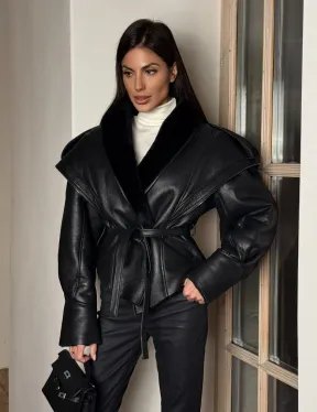 Черная куртка - дубленка из натуральной овчины на запах с поясом