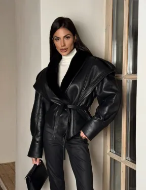 Черная куртка - дубленка из натуральной овчины на запах с поясом