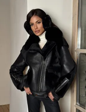 Черная дубленка на молнии с меховым воротником из финского песца