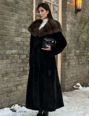 Длинная норковая шуба из норки Blackglama с капюшоном из меха куницы