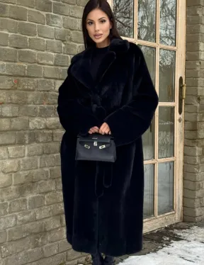 Шикарное норковое кимоно с английским воротником в черно-синем цвете