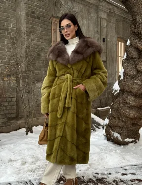Шуба норковая с капюшоном из натурального меха куницы - цвет оливковый