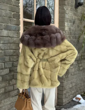 Полушубок норковый автоледи с капюшоном из куницы цвет фисташковый