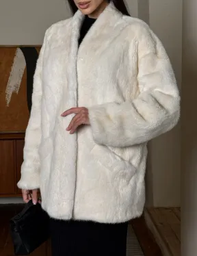 Светлый норковый полушубок жакет с V-образным воротником
