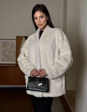 Светлый норковый полушубок жакет с V-образным воротником