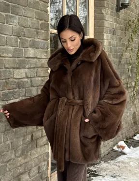 Шуба летучая мышь мех NAFA с капюшоном - цвет соболь