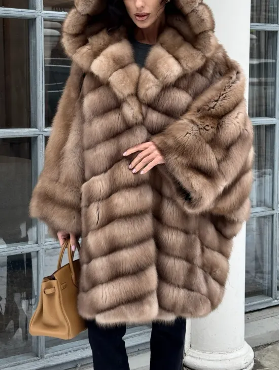 Шуба из меха куницы «летучая мышь»