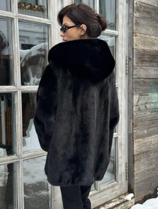 Черная зимняя шуба из меха норки Nafa mink с капюшоном - автоледи