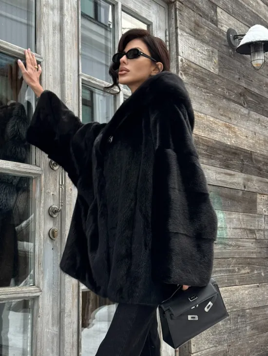 Черная зимняя шуба из меха норки Nafa mink с капюшоном - автоледи