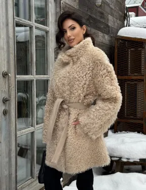 Двухсторонняя женская шуба - дубленка из меха испанского тиградо в бежевом цвете