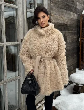 Двухсторонняя женская шуба - дубленка из меха испанского тиградо в бежевом цвете